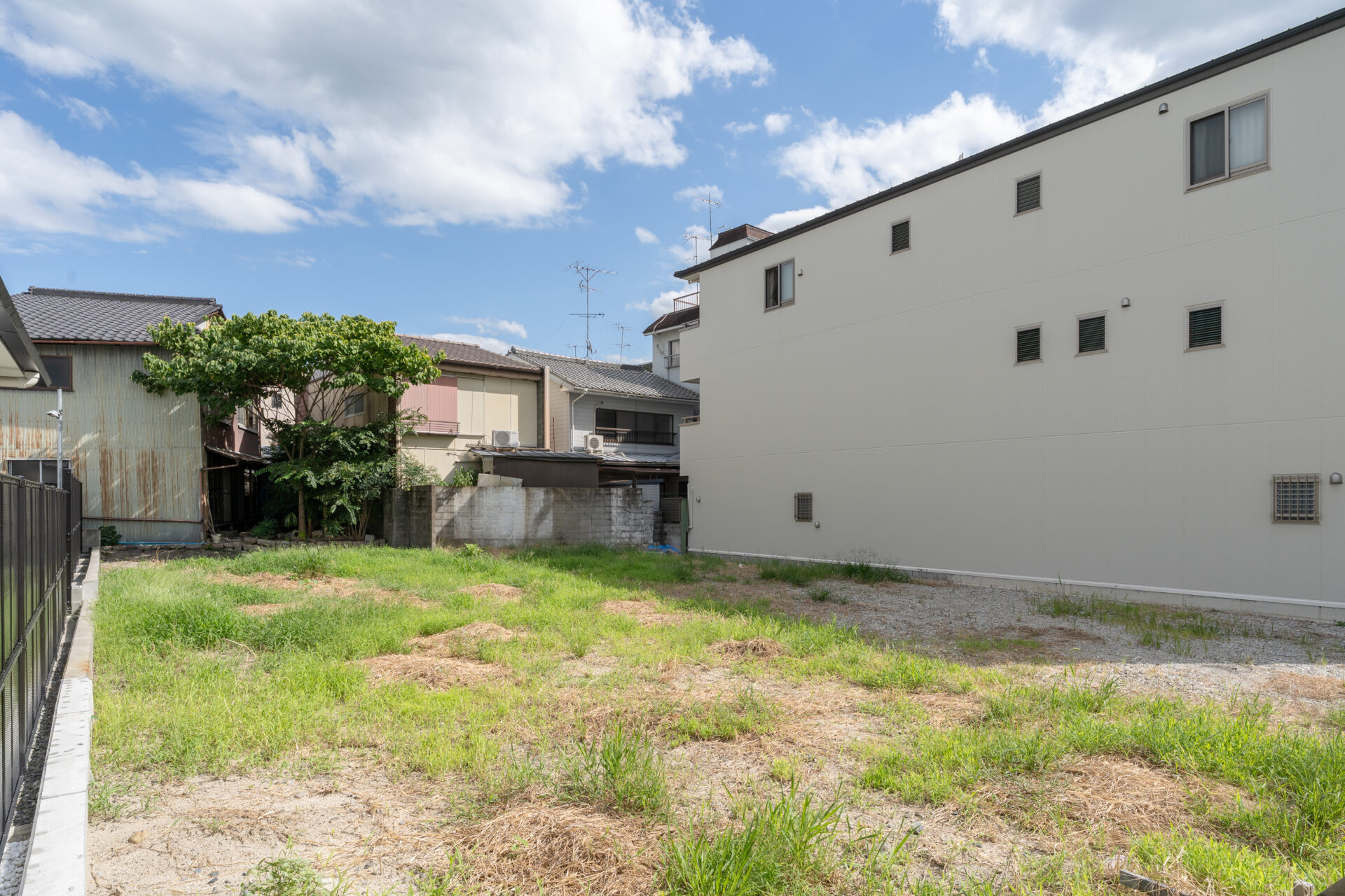 東大路通りに面して、京都大学まで徒歩4分、100坪土地