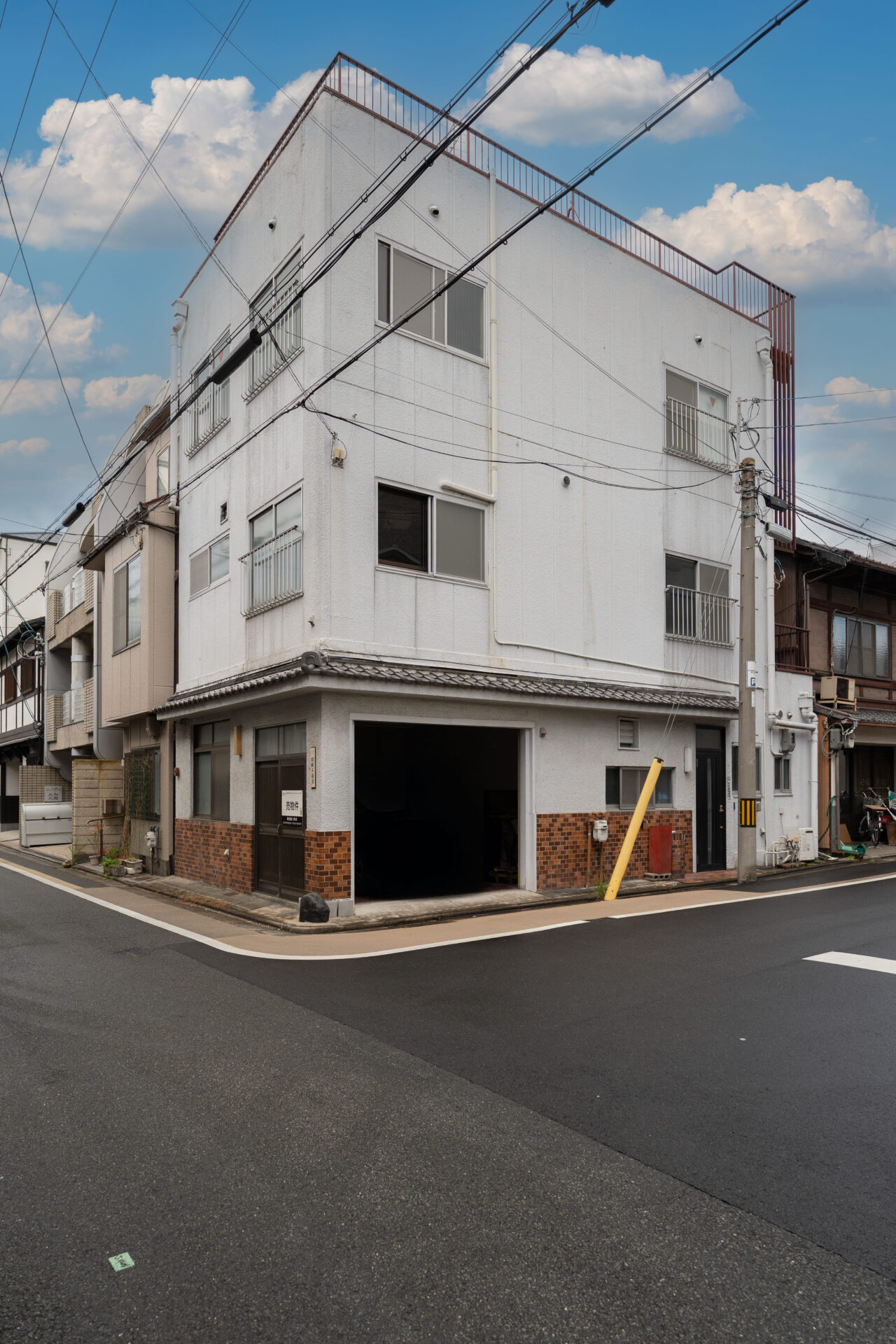 清水五条駅徒歩５分、五条通まで2分角地ビル